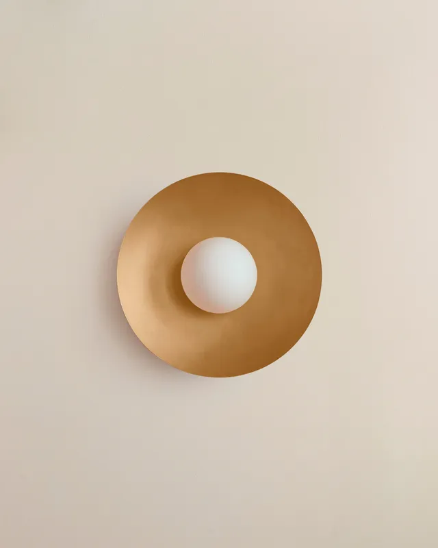 Arundel Orb Surface Mount – Brass / Reed Green / Slim (ADA)